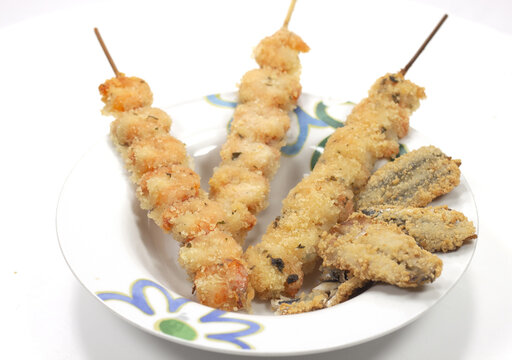 recommend clip art: skewers of crustaceans and fish skewers of crustaceans and fish