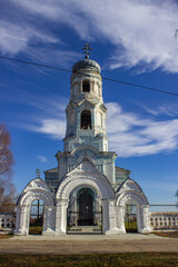 Fototapeta na wymiar Church of the Holy Trinity, Russia, Nizhny Novgorod region, village of Baykovo