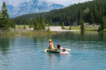 Fototapeta na wymiar Beautiful Rocky Mountains lake