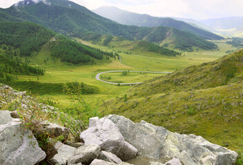 Fototapeta na wymiar Mountain valley from the Chike-Taman pass