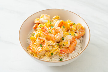creamy omelet with shrimps rice bowl