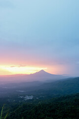 Obraz premium portrait photo of the mountain in the morning