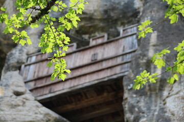 Strong House of Reignac, Dordoña, Francia. Castillo integrado en una roca.