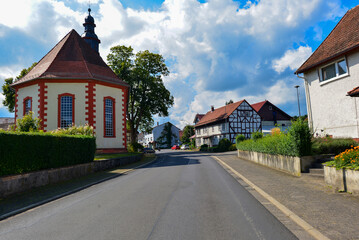 Fototapeta na wymiar Ilbeshausen-Hochwaldhausen, Ortsteil von Grebenhain im mittelhessischen Vogelsbergkreis