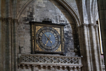 Fototapeta na wymiar city astronomical clock