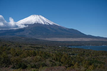 Fototapeta premium 富士山, 山, 湖, 風景, 自然, 空, 山, 雪