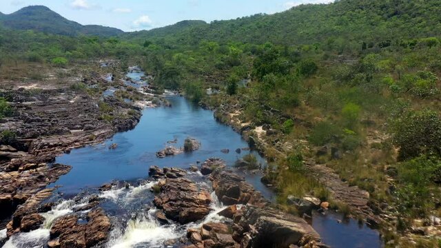 As corredeiras do parque da chapada dos veadeiros em Goias