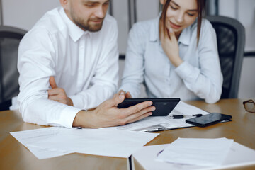 Colleagues hold a meeting