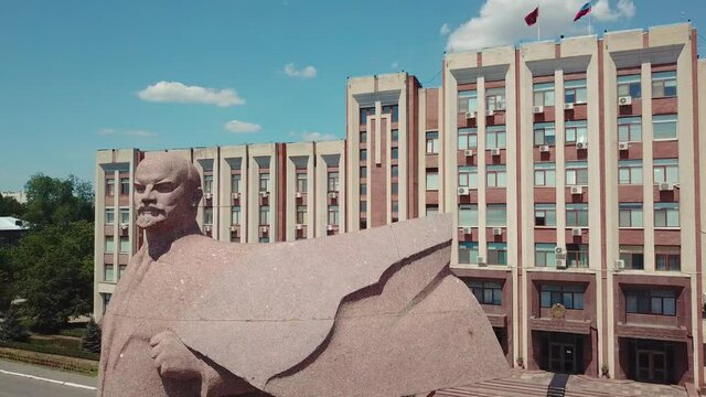 Pridnestrovie Tiraspol - Lenin Monument Drone