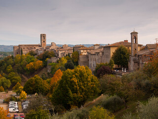 Fototapeta premium Italia,Toscana, Siena, il paese di Colle val d'Elsa.