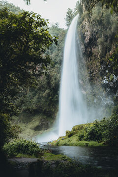 Cascada C&oacute;ndor Machay- Sangolqu&iacute;, Rumi&ntilde;ahui