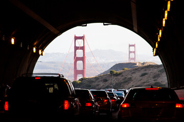 Stau im Tunnel San Francisco vor Golden Gate Bridge