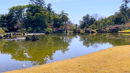日本の国宝・彦根城の日本庭園「玄宮園」