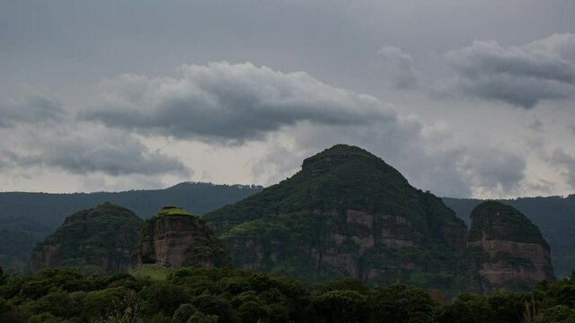 Time lapse in Tlayacapan at a cloudy day. Mountains are like mountains in Indonesia