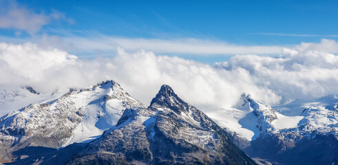 Fototapeta premium Glacier Canadian Mountain Landscape. Taken in Garibaldi Provincial Park, located near Whistler and Squamish, North of Vancouver, BC, Canada. Panorama