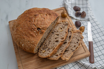 No Knead Bread in a Cast Iron Dutch Oven