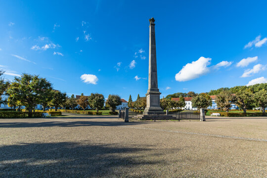 Obelisk am Circus in Putbus auf Rügen