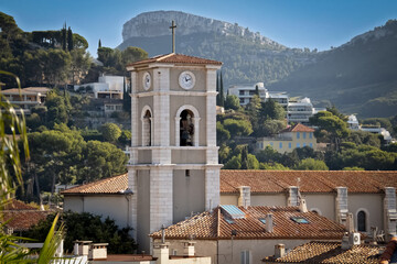 église dans la ville de Cassis