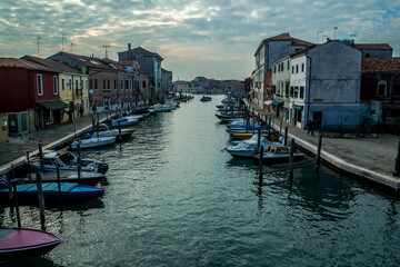 Fototapeta na wymiar Through the streets of Murano, on the Venetian lagoon