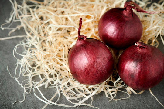  Closeup background pictures of red onions