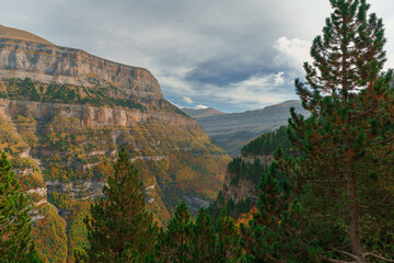 Nubes sobre el Monte Perdido