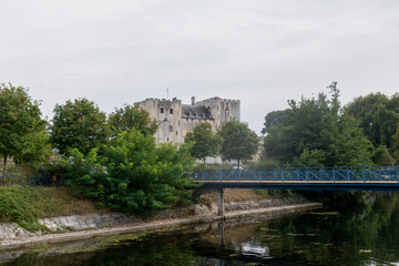 Niort is a city in western France. View of the S&egrave;vres Niorthez river, the bridge and Donjon. 