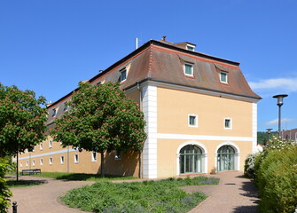 Fototapeta na wymiar Historisches Bauwerk Zeughaus in der Kur Stadt Bad Berka, Thüringen