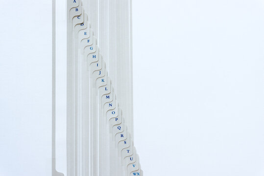 paper dividers with tabs in descending alphabetical order