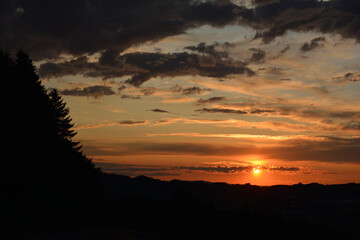 Abendrot &uuml;ber den Bergen