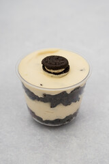oreo dessert with cookies and cream on a marble background