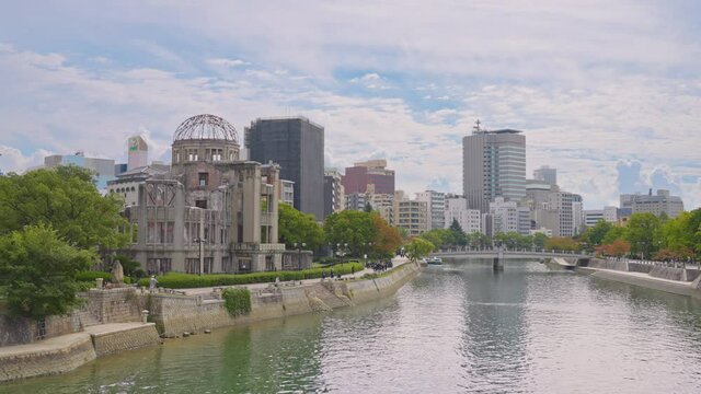 秋空の原爆ドーム　4K　UHD