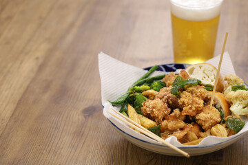 taiwanese popcorn chicken with fried basil, and you can usually choose other ingredients to get deep fried, and mixed together, like garlic, basil, broccoli, green beans etc.
 - obrazy, fototapety, plakaty