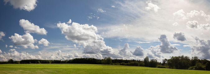 Fototapeta premium landscape with clouds panorama
