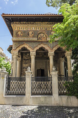 Fototapeta premium Stavropoleos Church (Biserica Stavropoleos) or Stavropoleos Monastery founded by the Greek monk Ioanichie - one of the oldest churches in Bucharest (1724). Bucharest, Romania.