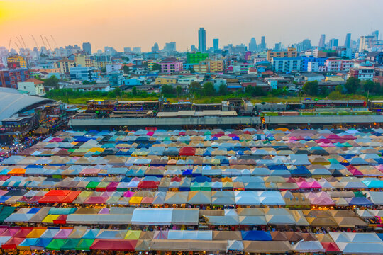 รูปภาพRatchada – เลือกดูภาพถ่ายสต็อก เวกเตอร์ และวิดีโอ1,208 | Adobe Stock