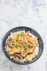 玉子とじキノコ丼