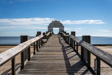 Fototapeta premium Pascagoula Mississippi Beach Wood Bridge