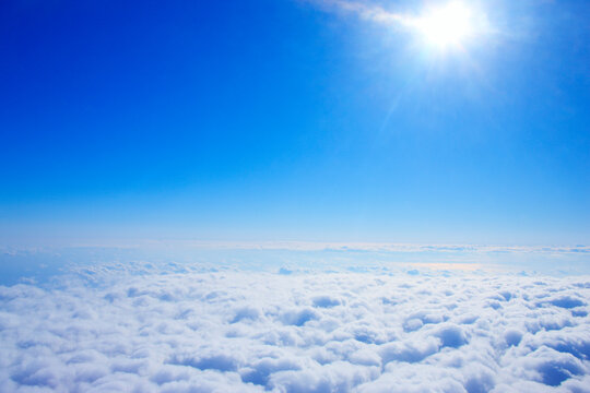 雲海 Images – Browse 52,637 Stock Photos, Vectors, and Video