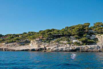 ville de Cassis vue de la mer