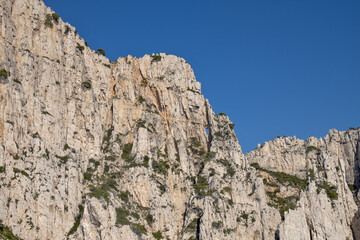 les calanques de Cassis vue de la mer
