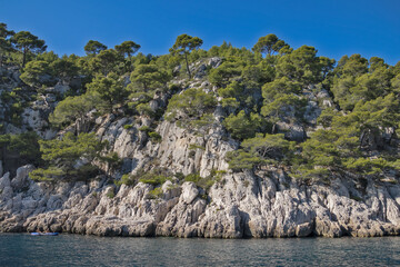 les calanques de Cassis vue de la mer