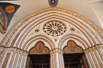 Fototapeta na wymiar Assisi, la Basilica Superiore di San Francesco 