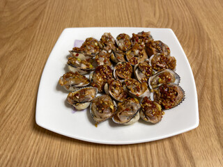 seasoned cockles