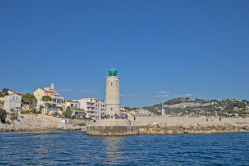 ville de Cassis vue de la mer