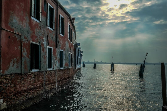Entrance to the city of Burno from the Venetian lagoon