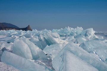 Fototapeta na wymiar clear ice on a frozen lake in winter