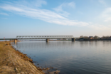 Fototapeta na wymiar Elbe Brücke Lauenburg