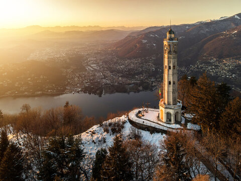 faro Voltiano como
