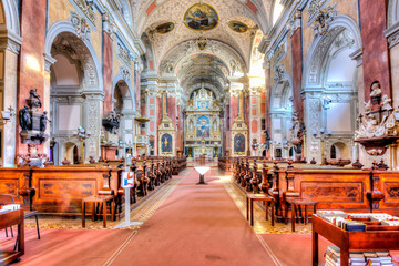 Fototapeta na wymiar Interiors of Scottish monastery church, Vienna, Austria