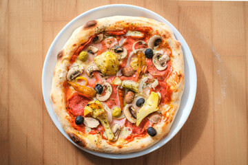Selbstgemachte Pizza, zuhause, Bachrohr